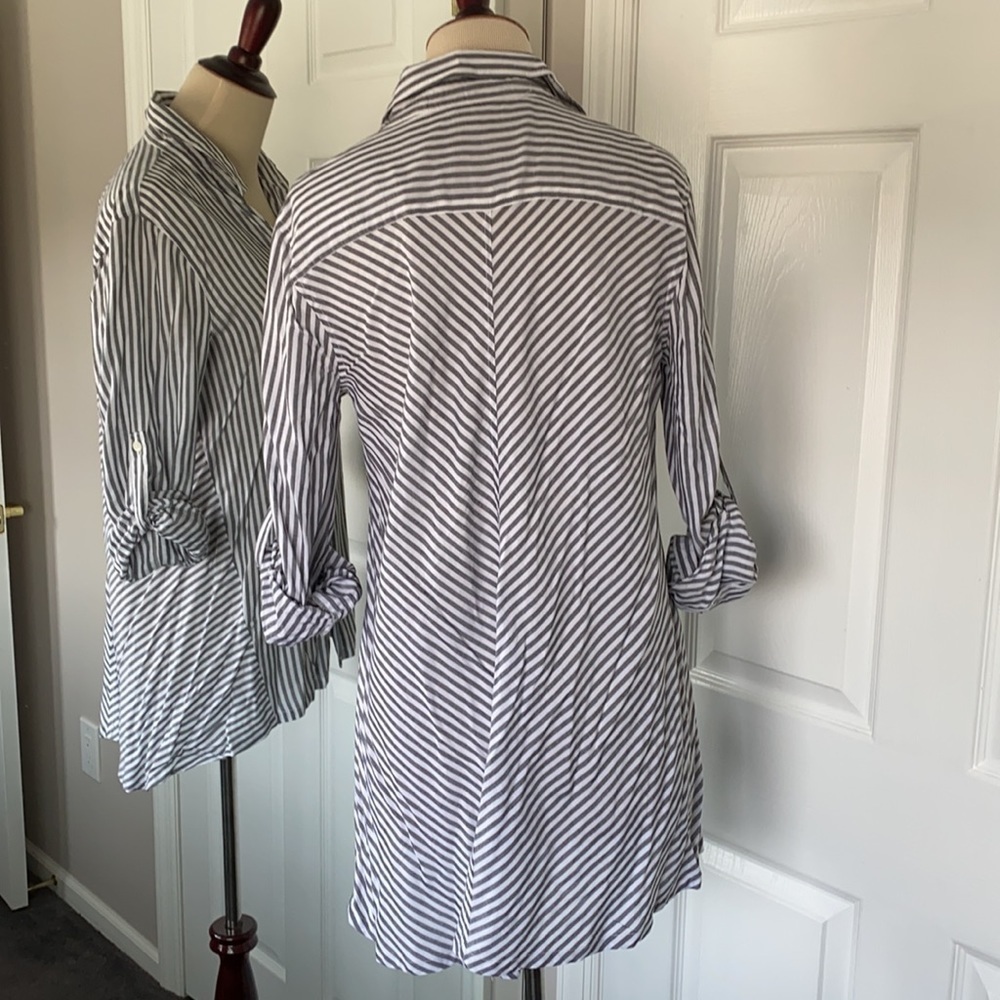 Max Studio Striped Izla Button Down Tunic Small NWT - Picture 3 of 8
